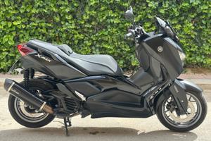 Yamaha X-Max 125