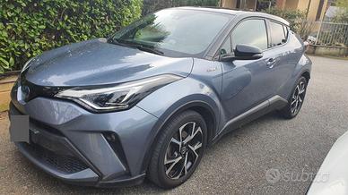 Toyota C-HR 2.0 Hybrid Trend Full Opt–Unico propr.