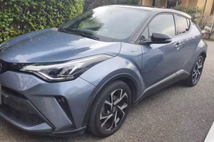 Toyota C-HR 2.0 Hybrid Trend Full Opt–Unico propr.