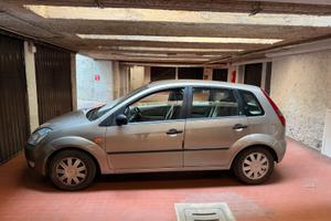 Ford fiesta 2004