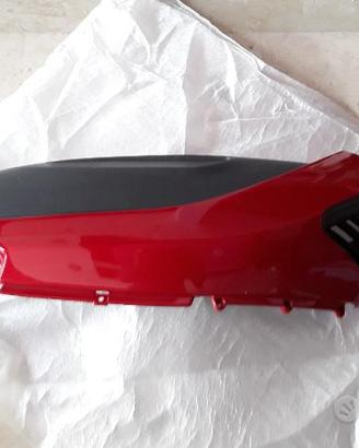 Fiancata posteriore sx atala rosso