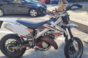 Moto HM CRM 125cc.  del 2012 con motore da rifare