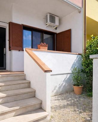 VILLA A SCHIERA A OLBIA