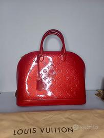 Alma Louis Vuitton in vernice 