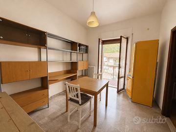 Appartamento con garage, zona Angeli