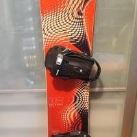 Snowboard 157 + attacchi M + caschetto 