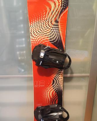 Snowboard 157 + attacchi M + caschetto 