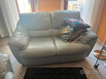 Splendidi divani in vera pelle