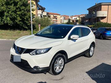 Nissan Qashqai 1.5 dCi Acenta Premium