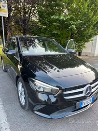 Mercedes consumi ridotti, perfetta per le famiglie