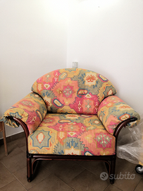 Poltrona in giunco imbottita fantasia geometrica