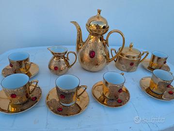 servizio caffè in porcellana e oro 