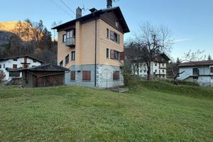 BIFAMILIARE A FORNI DI SOPRA