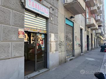 NEGOZIO A TORINO