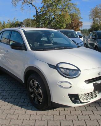Fiat 600 1.2 hybrid Icon 145cv auto CarPlay/Navi/C