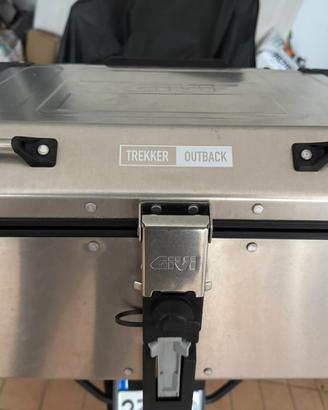 Givi tris Trekker Outback 58 lt e borse  sx dx