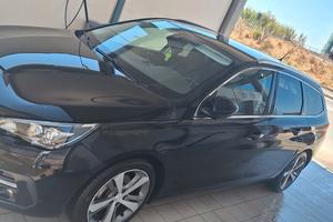 *Peugeot 308 1.6 BlueHDi 120cv - 2018- 128.000 km