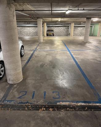Posto auto coperto in garage privato