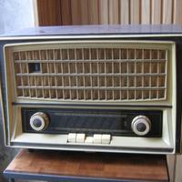 radio d'epoca Magnadyne mod. MD 6001