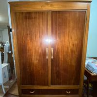 Armadio in legno vintage