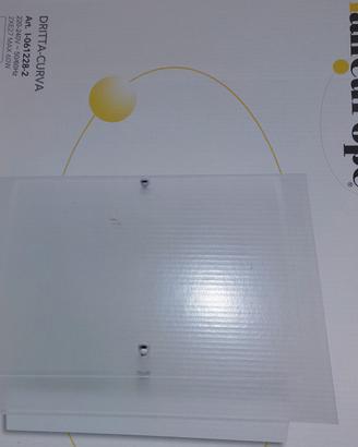 Lampadario moderno in vetro satinato