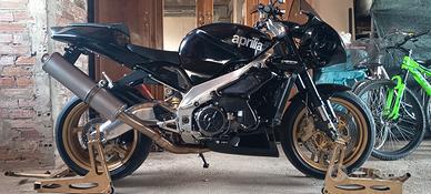 Aprilia RSV tuono 1000