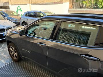 VEDO JEEP COMPASS 2018 4*4 LONGITUDE