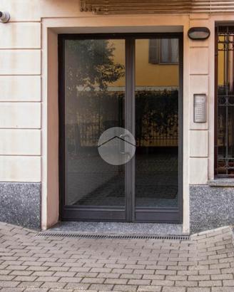 NEGOZIO A CASALPUSTERLENGO