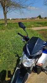 Suzuki gsx-s 600