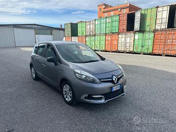 Renault Scenic Scénic XMod dCi 95 CV Start&Stop En