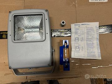 Faro professionale DISANO MACH 2/3 – Nuovo