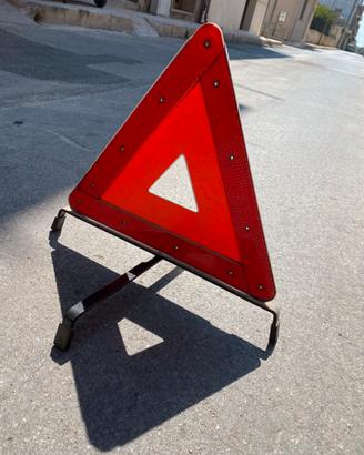 Triangolo mercedes-benz