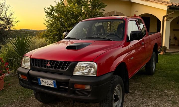 Mitsubishi L200 2.5 TDI 4WD Club Cab Pup. GLS Targ