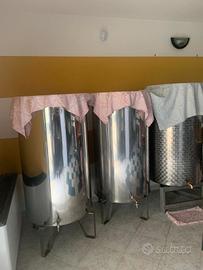 SERBATOIO INOX DA 500 LITRI 