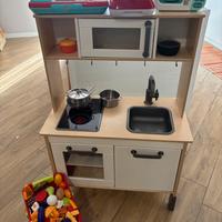 Cucina giocattolo