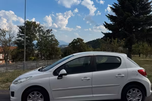 Peugeot 207 1.4 HDi 70CV 5p. Active