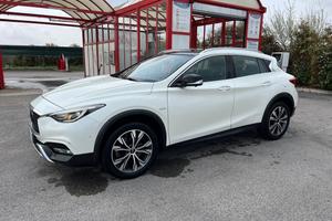 QX30 2.2 diesel DCT AWD Premium Tech 125 kw