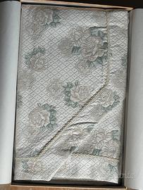 Copriletto Matrimoniale Jacquard Nuovo in scatola