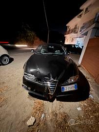 alfa romeo gt per pezzi o tutta completa