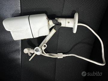 Telecamera sicurezza esterna guasta ricambi