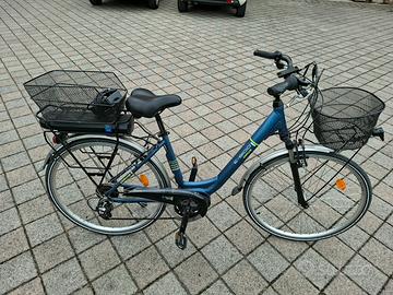 city bike pedalata assistita donna Orus E - 8100