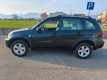 Toyota RAV4 2,0 BENZINA ( FULL OPTIONAL )