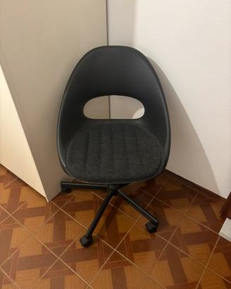 Sedia girevole modello Ikea edberget