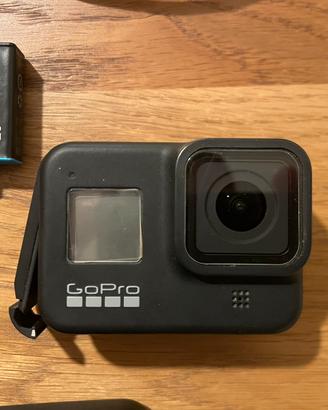 Go pro hero 8 black + accessori
