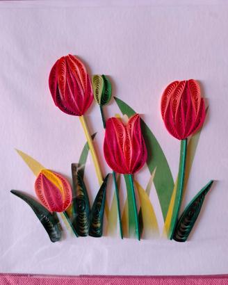 Biglietto con fiori tecnica quilling