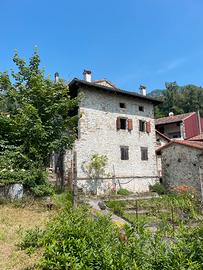 Casa indipendente a schiera