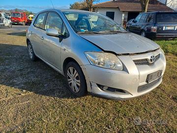 Musata e ricambi Toyota Auris 1.400 16 v anno 2007