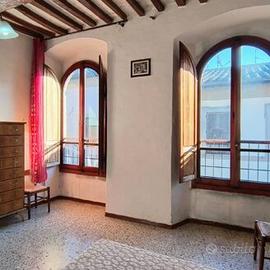 Appartamento al secondo piano, B/067