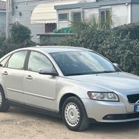 Volvo S40 1.6 16V cat Summum