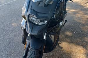 BMW C400X scooter